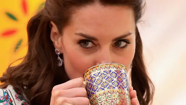 'Video thumbnail for This Is What Kate Middleton Eats In A Day'
