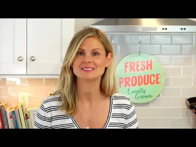 'Video thumbnail for Frozen Banana   Berry Yogurt Cups   Clean   Delicious720P HD'