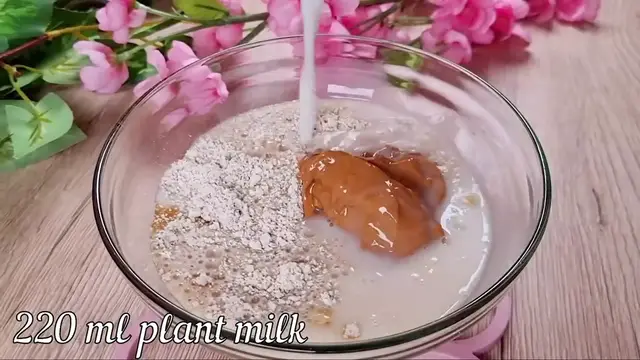 'Video thumbnail for Amazing baked oatmeal recipe for breakfast in 1 minute_ No egg_ no banana_(720P_HD)'