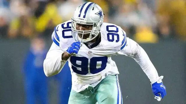 'Video thumbnail for law nation sports: demarcus lawrence film session - cowboys defensive end analysis'