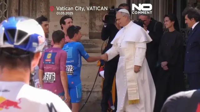 'Video thumbnail for Cyclists receive Pope Leo XIV's blessing in historic Giro d'Italia finale'