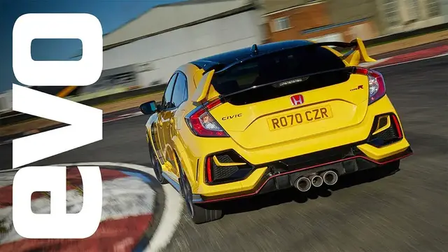 'Video thumbnail for Honda Civic Type R Limited Edition quick lap | evo DIARIES'