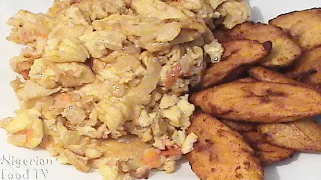 'Video thumbnail for Nigerian Fried Plantain With Eggs (Dodo ati Eyin Dindin) | Nigerian Food Recipes'