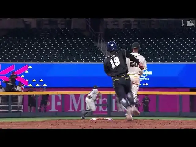'Video thumbnail for 2025 MLB Draft Preview: Ethan Moore, SS, Oak Park River Forest High School'