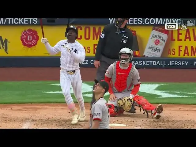 'Video thumbnail for Jazz Chisholm Jr. SMACKS a Solo Home Run! | 5th HR of 2025 | New York Yankees | 04/13/2025'