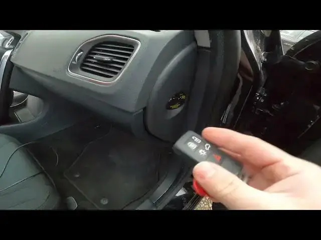 'Video thumbnail for How to Enable or Disable Passenger Airbags in Volvo V60 I ( 2010 – 2018 )'
