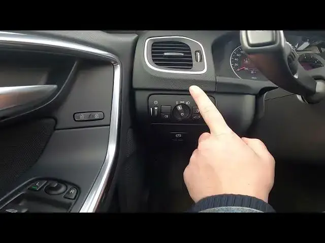 'Video thumbnail for How to Enable or Disable Fog Lights in Volvo V60 I ( 2010 – 2018 )'