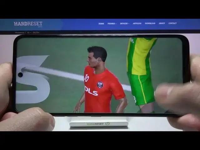 'Video thumbnail for Test Dream League Soccer Gameplay on LG K62 Plus – High Graphics Checkup'