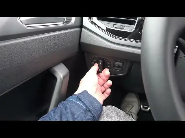 'Video thumbnail for How to Enable or Disable Automatic Lights in Volkswagen Polo VI (2021 - ...) - Use Auto Lights'