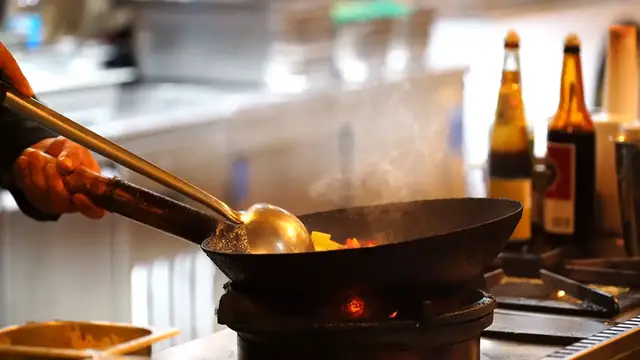 'Video thumbnail for 5 Benefits of Eating Egg in the Morning'