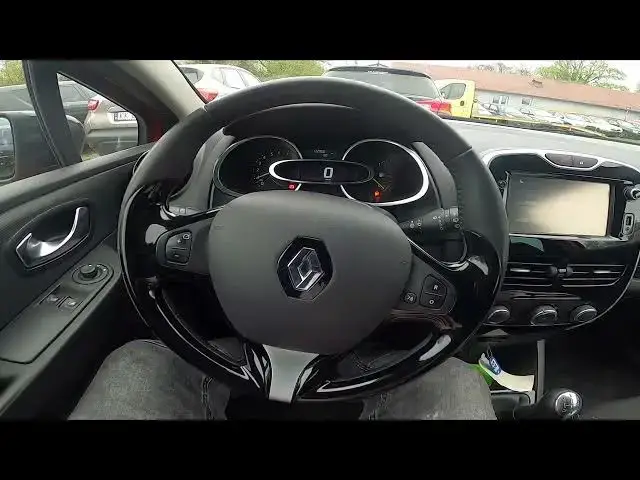 'Video thumbnail for How to Change Radio Frequency in Renault Clio IV ( 2012 – 2019 ) | Switch Between AM/FM'