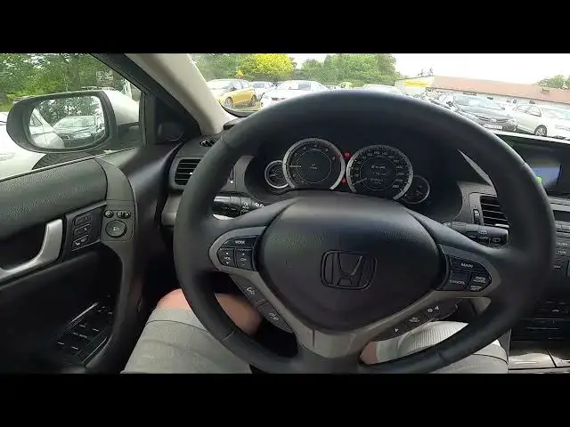 'Video thumbnail for How to Close and Open Side Rearview Mirrors in Honda Accord VIII ( 2007 – 2016 )'