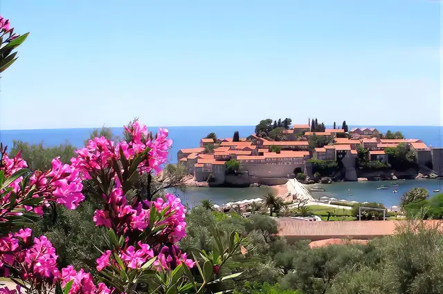 'Video thumbnail for Von Sveti Stefan an die kroatische Küste'