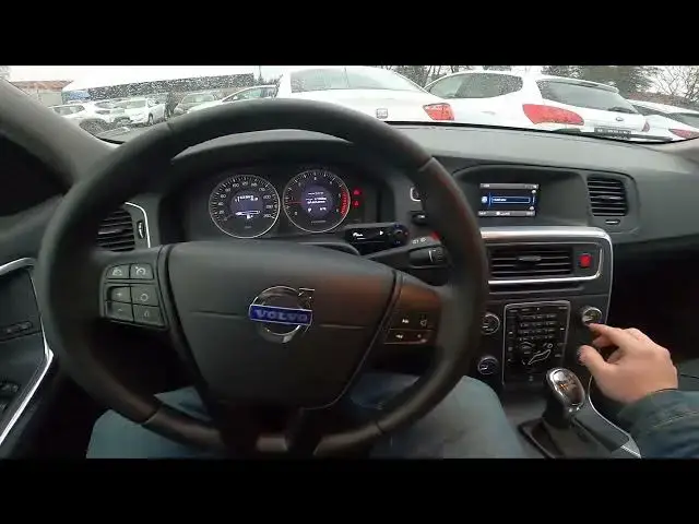 'Video thumbnail for How to Change Radio Frequency in Volvo V60 I ( 2010 – 2018 ) | Switch Between AM/FM'