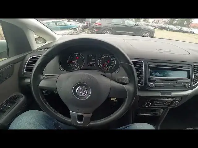 'Video thumbnail for How to Change Radio Frequency in Volkswagen Sharan II ( 2010 – now ) | Switch Between AM/FM'