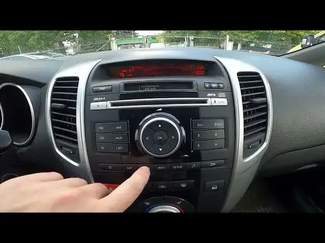 'Video thumbnail for How to Scan for Radio Stations in Kia Venga ( 2009 - 2019 ) - Find new Radio Stations'