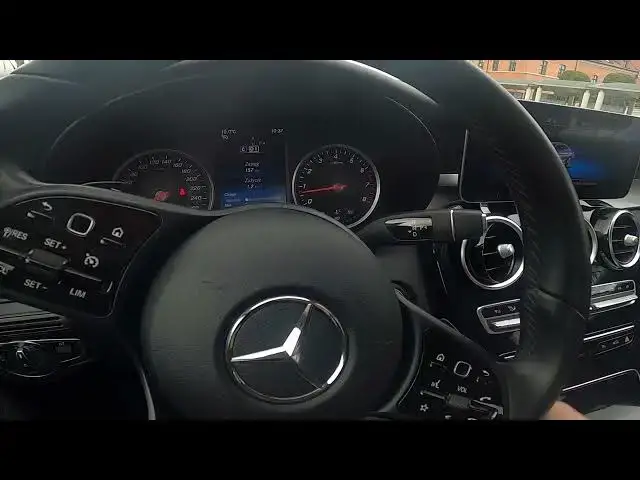 'Video thumbnail for How to Manage Automatic Gearbox in MERCEDES C Class W205 ( 2013 – now ) - Change Gear'