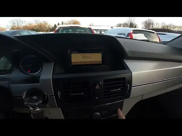 'Video thumbnail for How to Manually Tune Radio Station in Mercedes GLK Off-roader ( 2008 – 2011 )'