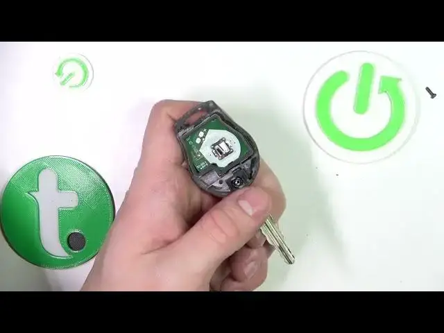'Video thumbnail for How to Change Car Key Battery for Nissan Juke I ( 2010 - 2019 ) - Open Car Key'
