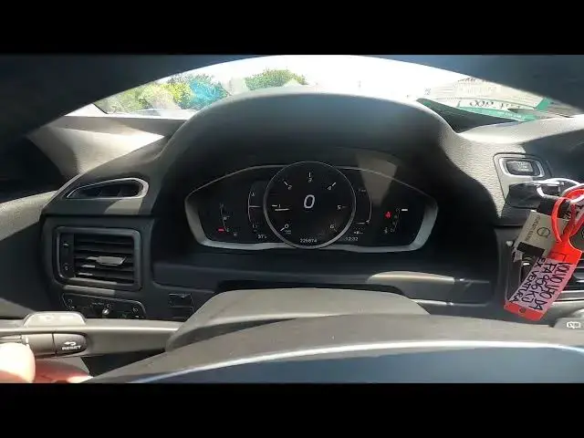 'Video thumbnail for How to Check Average Fuel Consumption on Speedometer Display in VOLVO V70 III ( 2007 – 2016 )'