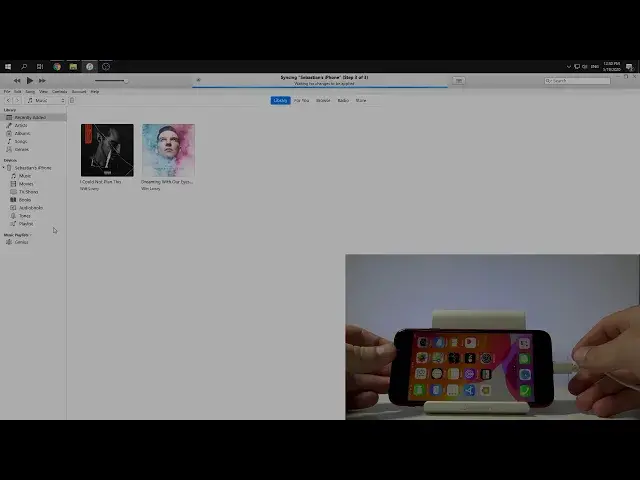 'Video thumbnail for How to Transfer Music from APPLE iPhone SE 2020 by iTunes?'
