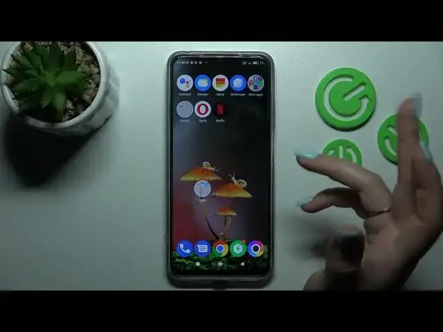 'Video thumbnail for How to Create Home Screen Folders in POCO M5?'