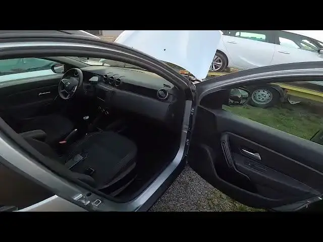 'Video thumbnail for How to Enable or Disable Passenger Airbags in Dacia Duster II ( 2017 – now )'