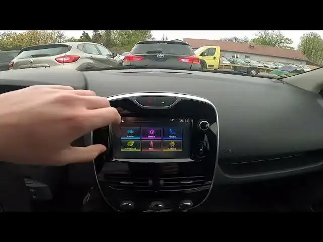 'Video thumbnail for How to Manually Tune Radio Station in Renault Clio IV ( 2012 – 2019 )'