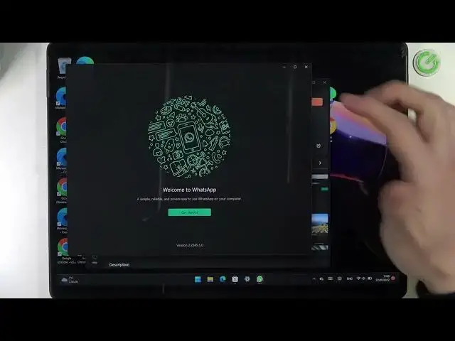 'Video thumbnail for Microsoft Surface 8 Pro - How To Install WhatsApp'