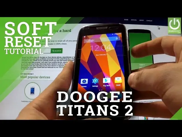 'Video thumbnail for How to Remove the Battery in DOOGEE DG700 Titans2 - How to Open the Back Cover'