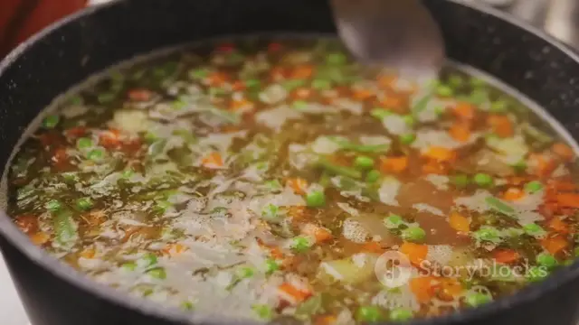 'Video thumbnail for Descubre la Deliciosa Sopa de Maní Boliviana'