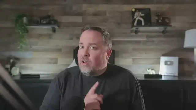 'Video thumbnail for Don't Make These LinkedIn Mistakes!  (Tips For Finding A Job On LinkedIn)'