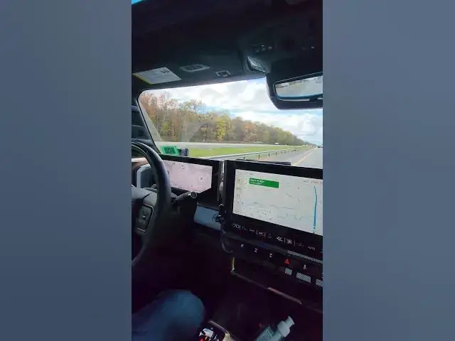 'Video thumbnail for It's like an invisible chauffeur #supercruise #hummerev #gmc'