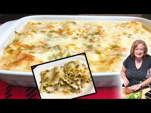 'Video thumbnail for CREAMY CHICKEN LASAGNA ROLLUPS RECIPE | Easy Lasagna Rollups With Creamy White Sauce'