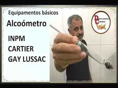 'Video thumbnail for Como usar um Alcoômetro (ou densímetro de álcool)'
