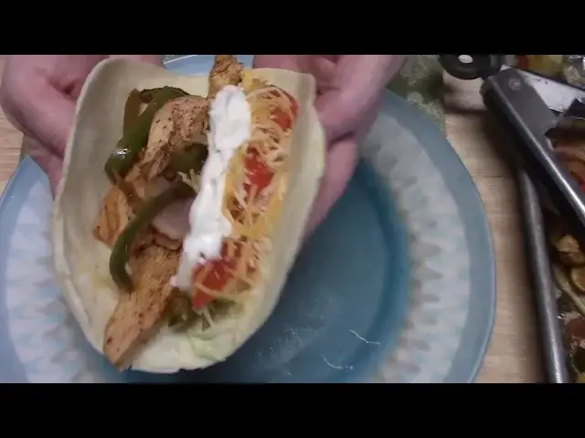 'Video thumbnail for ONE PAN CHICKEN FAJITAS'
