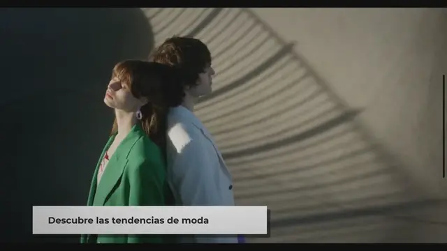 'Video thumbnail for Tendencias de moda: Outfits que arrasan en las calles'