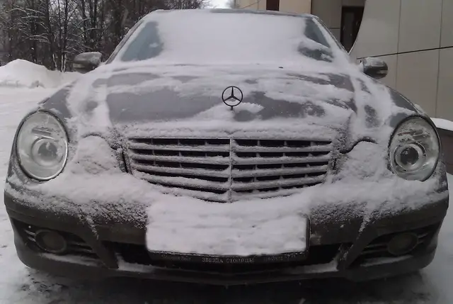 'Video thumbnail for What Mercedes is best in snow?'