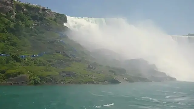 'Video thumbnail for Maid of the Mist Niagara Falls New York Short Video 2'