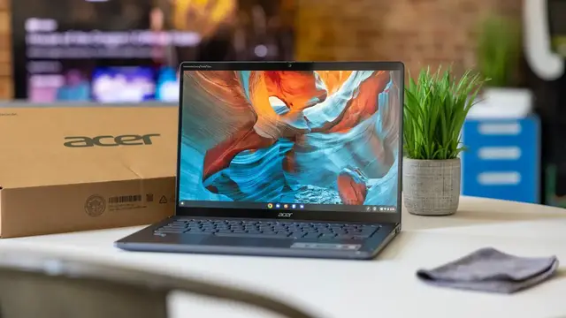 'Video thumbnail for Acer Chromebook Spin 714 Unboxing: Big Specs, Realistic Price'