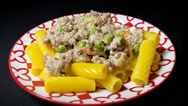 'Video thumbnail for Best Homemade Hamburger Helper Recipe'