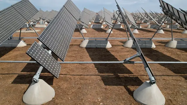 'Video thumbnail for US energy costs set to rise as solar incentives are cut in new budget'