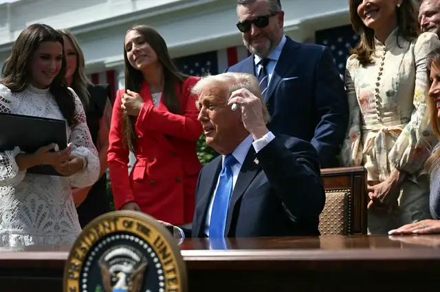 'Video thumbnail for Trump tries to jump start peace talks with calls to Zelenskyy, Putin'