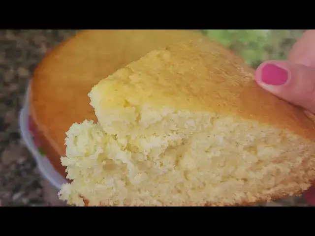 'Video thumbnail for Torta sin batidora con harina leudante ¡El bizcochuelo mas esponjoso! Receta la Abuela Norma'