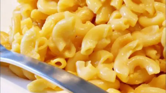 'Video thumbnail for What You Need To Know Before Eating Velveeta Cheese'