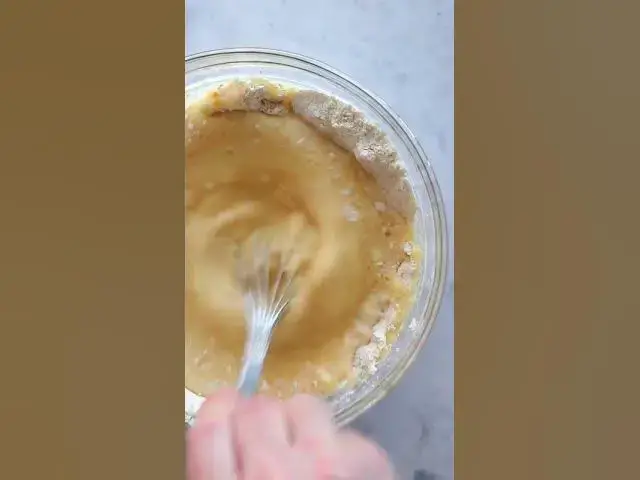 'Video thumbnail for Bolo de laranja vegan e sem glúten simples'