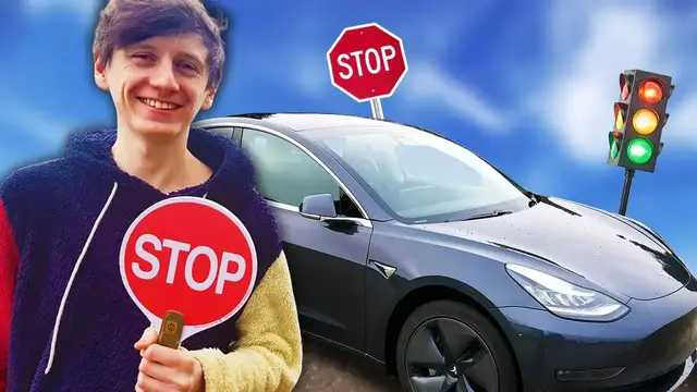 'Video thumbnail for Tesla Autopilot can now understand STOP signs & Traffic Lights!'