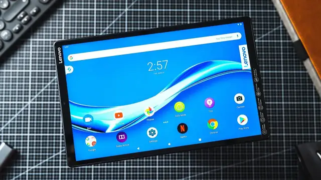 'Video thumbnail for Lenovo Tab M10 FHD Plus Review: This Or Samsung?'