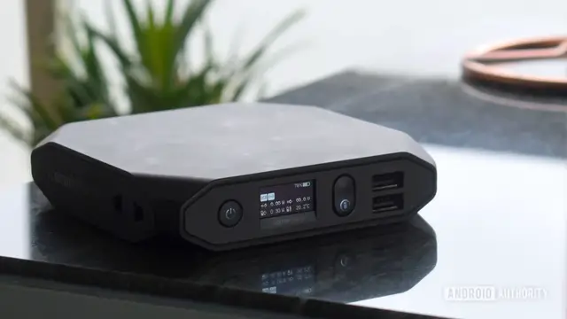 'Video thumbnail for Omnicharge Omni 20+ '