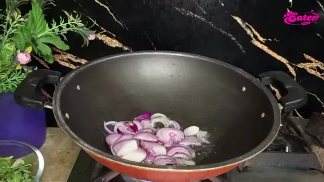 'Video thumbnail for Spicy Purslane Biryani Recipe'